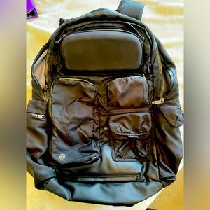 Lululemon Backpack. Worn. Zipper needs repair